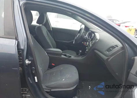 2015 Kia Optima Lx z USA, uszkodzony, nr VIN 5XXGM4A76FG481806